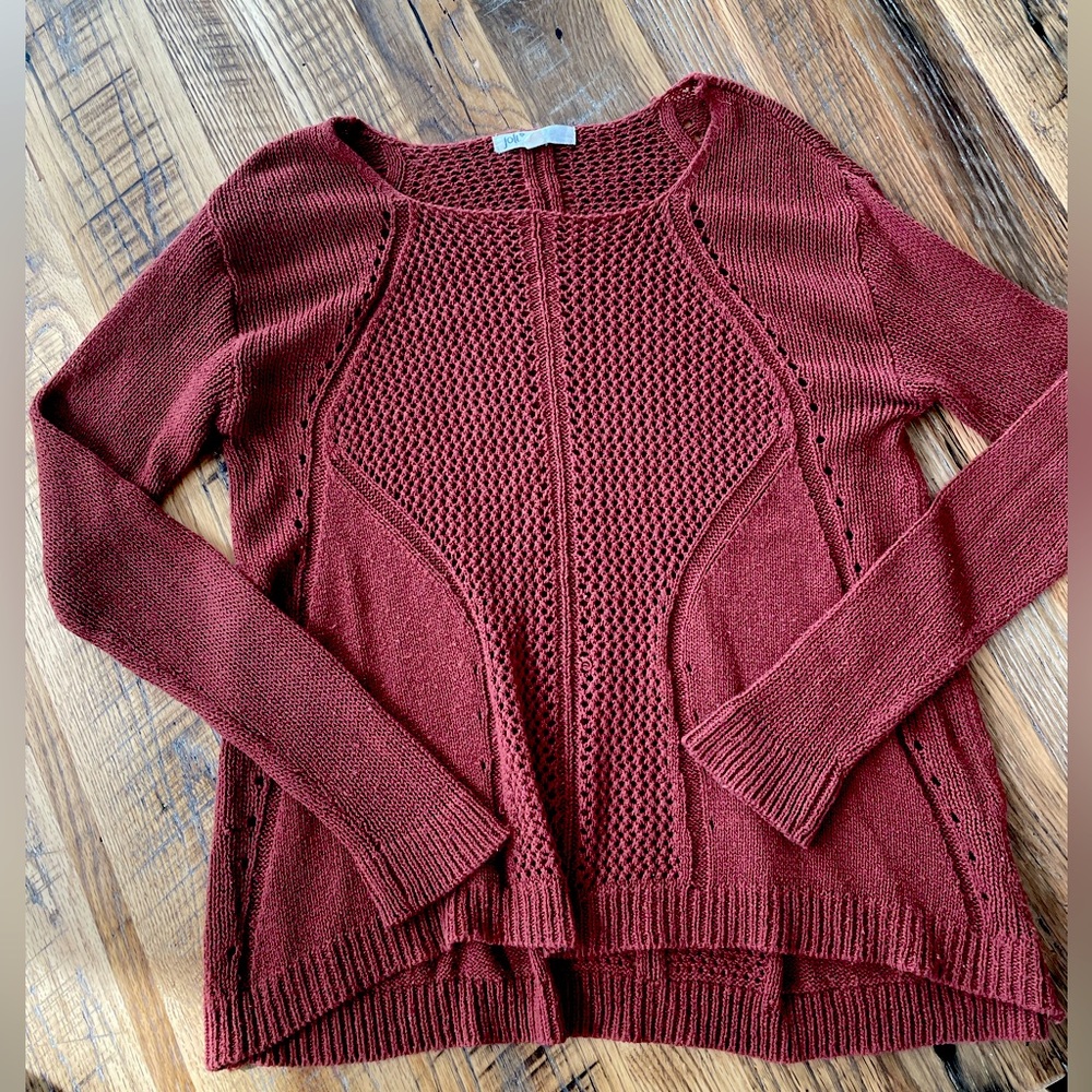 Women’s sweater